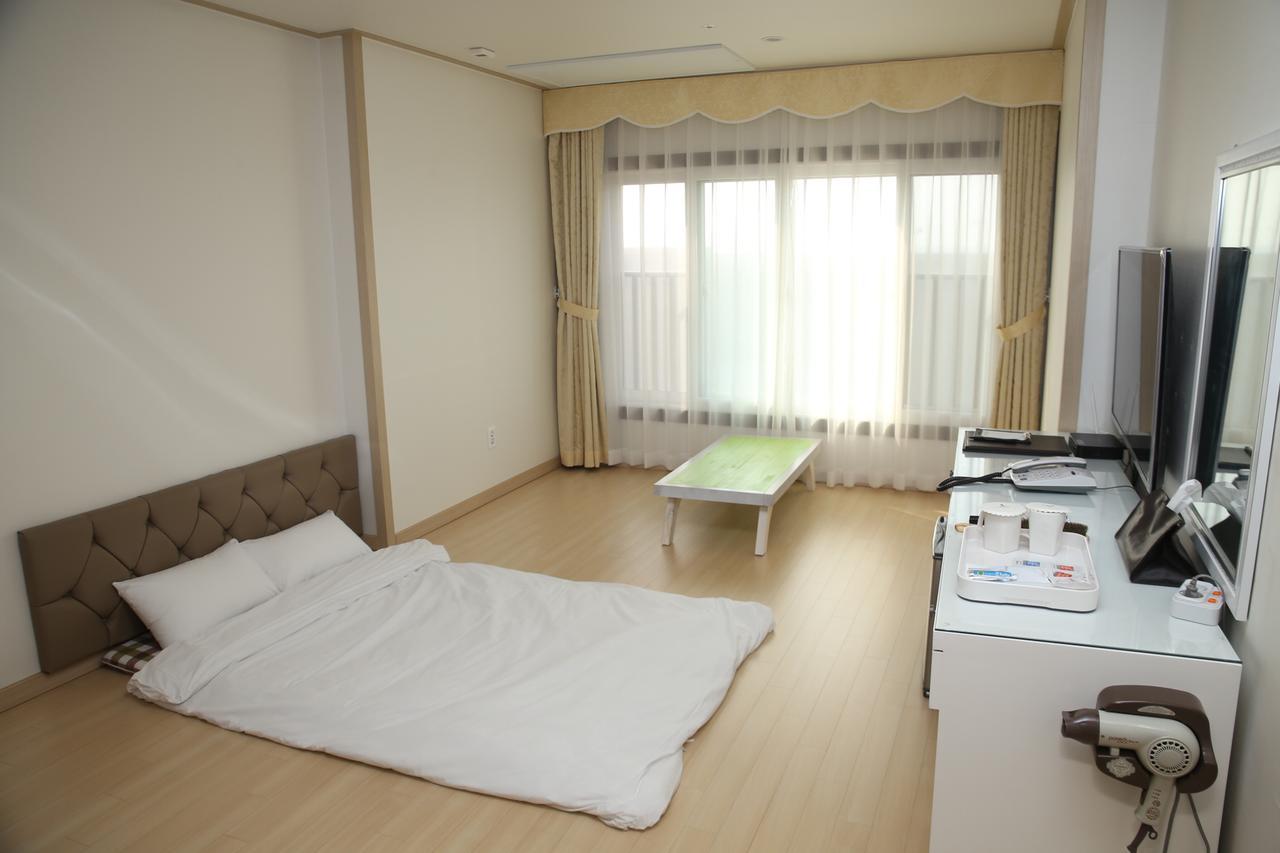 Daebudo Tourist Hotel Ансан Экстерьер фото